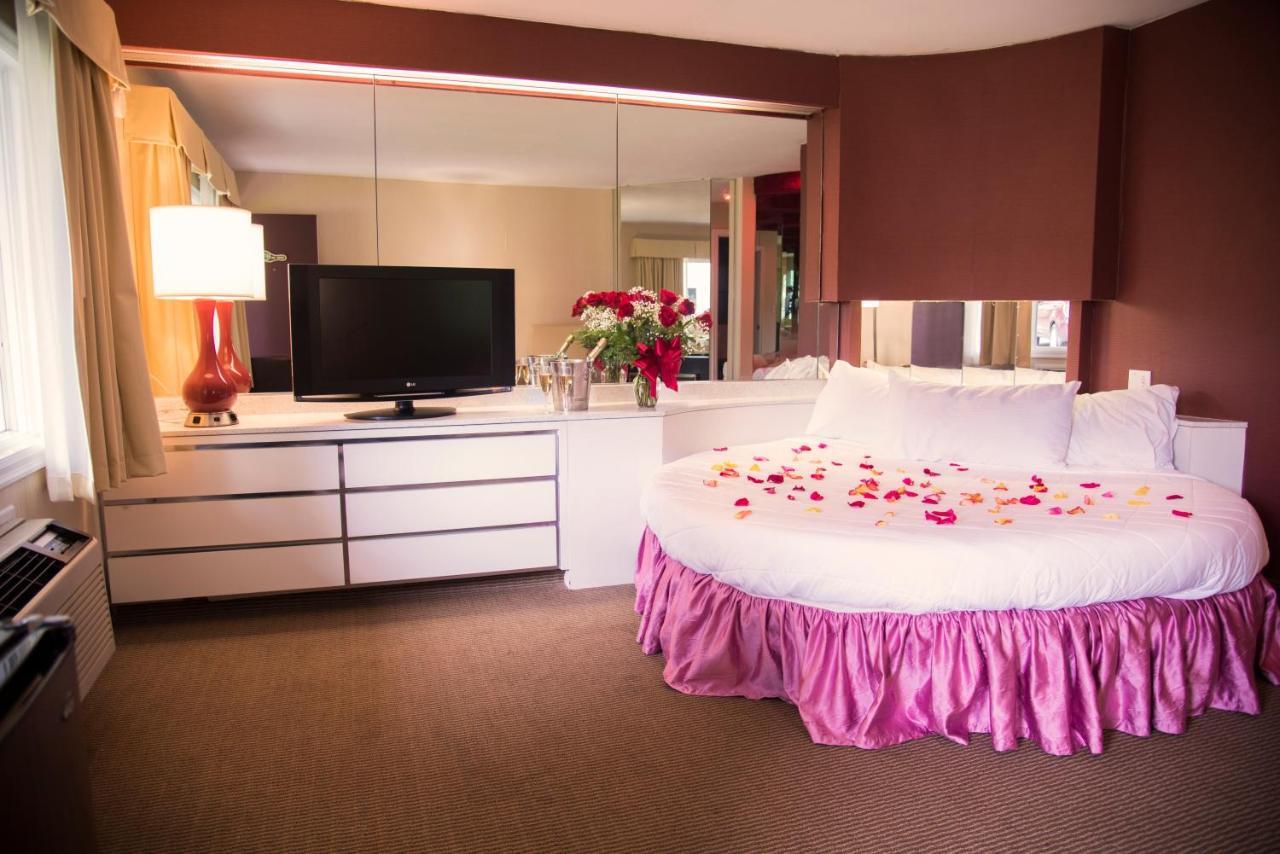 Pocono Palace Resort Ийст Страудсбърг Екстериор снимка